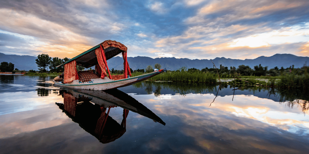 Srinagar Dal Lake Image